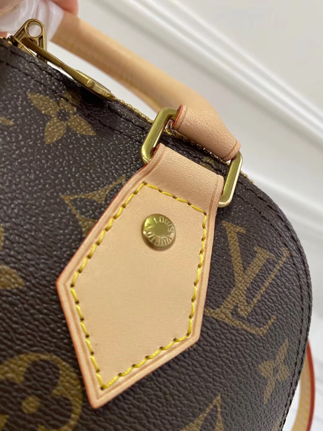 Classic and Stylish Alma Bag - Image 7