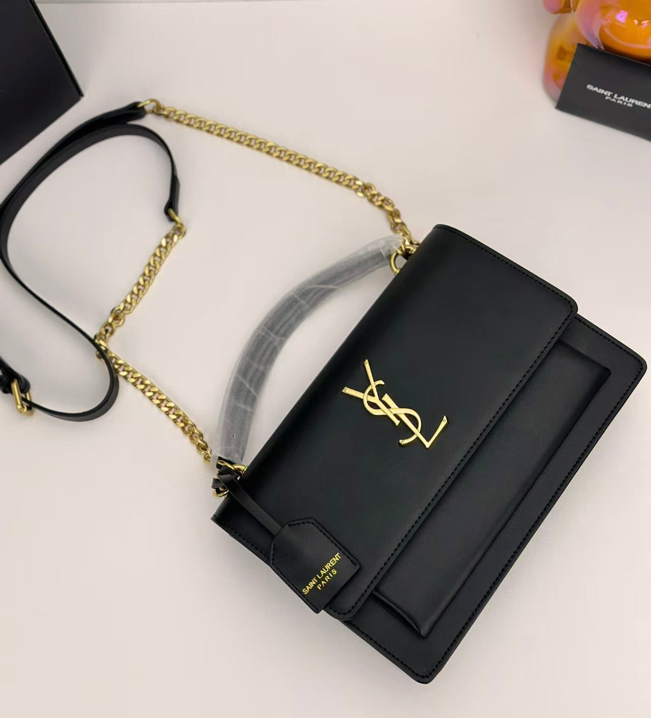 Elegant Gold-Chain Structured Leather Shoulder Bag - Image 2