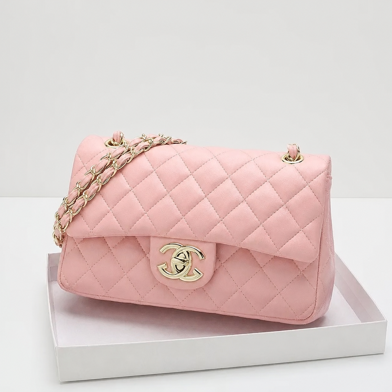 Classic Quilted Chain Shoulder Bag - Image 5